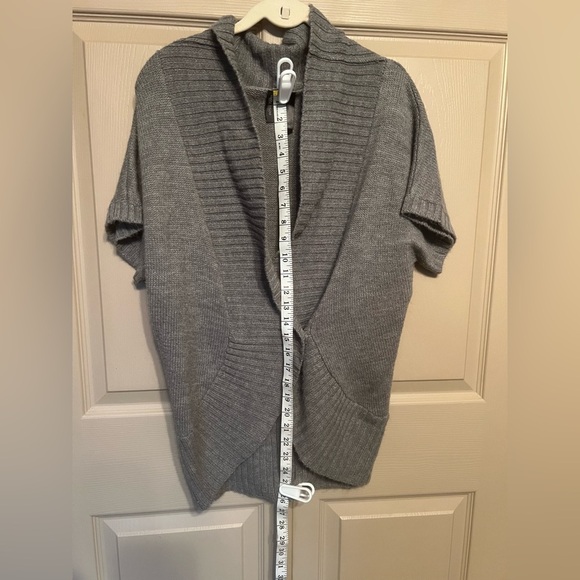 Bisou Bisou Charcoal Women's Shrug - Picture 5 of 8